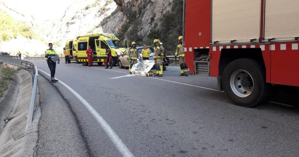 Mor La Conductora D Una Moto En Xocar Amb Un Cotxe En Castell De Mur