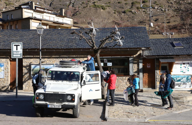 Relax y salud, de la mano en La Baronia de Les - Las termas de La Baronia de Les son una opción para aquellos que buscan relajarse después de una jornada intensa de actividad o bien sacar el máximo provecho de las propiedades beneficiosas para ...