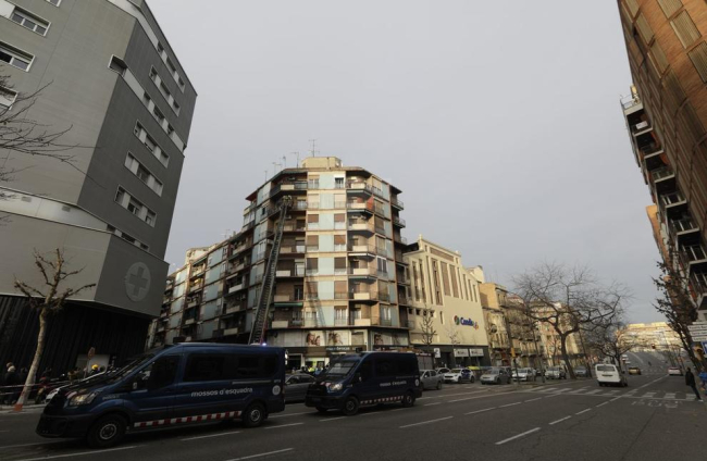 El pis afectat es troba al número 48 del carrer Pi i Margall de Lleida.