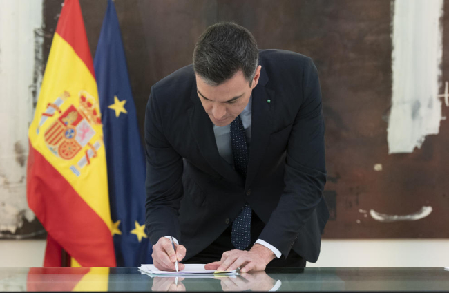 El govern espanyol, patronal i sindicats signen l'acord per prorrogar els ERTO fins al 30 juny