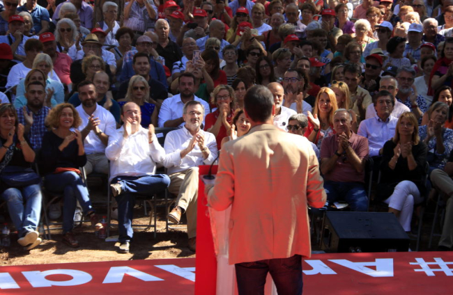 Sánchez avisa que actuarà amb "serena fermesa" si l'independentisme "trenca la convivència"