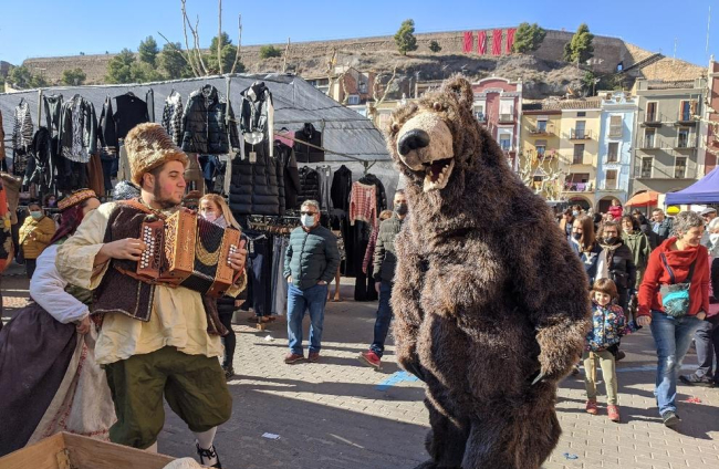 La jornada d’ahir va començar amb el grup de percussió Bandelpal i activitats per a nens.