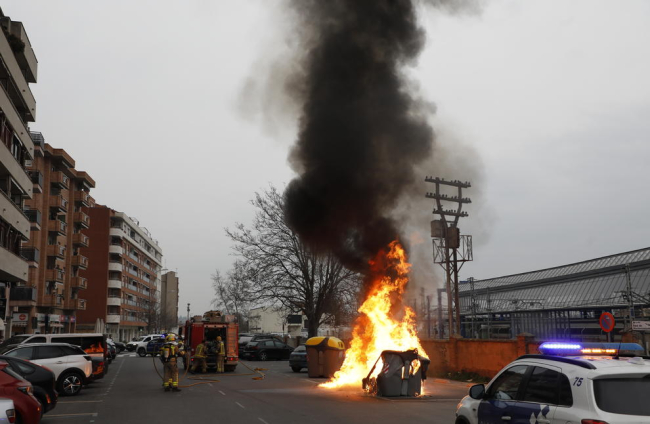El incendio se produjo ayer sobre las 17.15 horas en la calle Roger de Llúria.