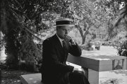 Autoretrat de Josep Maria Lari Mirambell (Pagès Editors)
