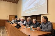 Imatge d'arxiu d'una assemblea general ordinària de la comunitat de regants dels canals d'Urgell a la Casa Canal de Mollerussa.