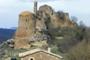 Madrona s’alça sobre un promontori a 550 metres d’altitud. - X.SANTESMASSES