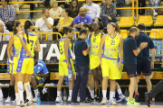 Joan Carles Pié, donant instruccions en el partit de Salamanca.