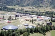 Vista actual del pla d’Escalarre, amb Santa Maria d’Àneu al fons, que tornarà a viure el festival el 2019.