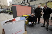 La zona donde guarda contenedores un restaurante de la Zona Alta.