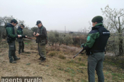 Agentes Rurales patrullando con chalecos antibalas tras el doble crimen de Aspa. 