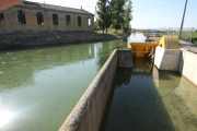 Imagen de archivo del canal de Pinyana a la altura de Alguaire.