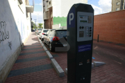 Un parquímetro en la ciudad de Lleida.