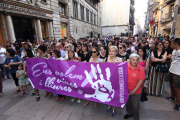 Imagen de archivo de una protesta contra la sentencia de La Manada en la plaza Paeria. 