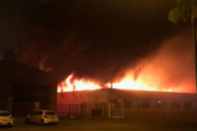 Estado en el que quedó la nave tras el incendio que se inició la madrugada del sábado al domingo. 