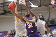 Wendell Davis, durant un partit amb la seua universitat.