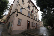 Vista del exterior del bloque E de Ramiro Ledesma.