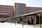 Vistas del hospital Arnau de Vilanova de Lleida.  