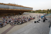 Cantada de habaneras en la plaza de la Llotja que puso punto y final a los actos festivos del barrio. 