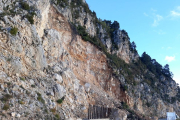 El despreniment a la carretera de Coll de Jou, que continua tallada després de nou dies.