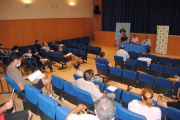 La reunión de ayer en Golmés  para asesorar a los payeses ante el inicio de la campaña de la fruta .