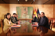 Una de les reunions de negociació entre ERC i PSOE.