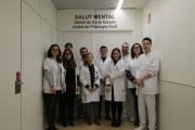 Foto de familia del equipo multisciplinar de la Unidad de Patología Dual del Santa Maria.