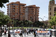 Los manifestantes cortaron durante un cuarto de hora la calle Balmes ayer al mediodía. 