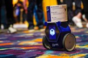 RollBot, un robot que et porta el paper higiènic