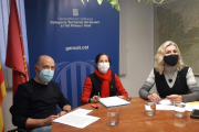 Eduard Sanjurjo, Divina Farreny y Rosa Amorós, en la rueda de premsa ayer sobre el centro de Tremp. 