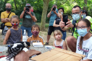 Imagen del anillamiento de aves que se celebró en Torà. 