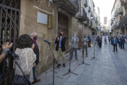 La setmana cultural Isagoge va arrancar amb el descobriment d’una placa a la casa natal de Benet.