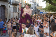 Bacus inauguró ayer la semana de la fiesta romana de Iesso, en Guissona, con un pasacalles. 