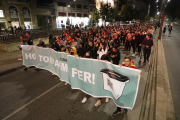 Imagen de la manifestación celebrada ayer por la tarde para pedir la liberación de los detenidos. 