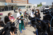 El coordinador de las plantas Covid del Arnau de Vilanova, atendiendo ayer a los medios.