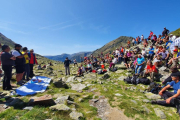 Imagen del encuentro transfronterizo en el puerto de Tavascan, al que asistieron 300 personas. 