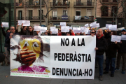 Imagen de archivo de una protesta en Barcelona contra la pederastia. 