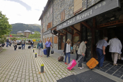 Imagen de archivo de turistas en el resort de Boí Taüll.