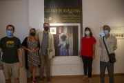 Un momento de la inauguración ayer de la muestra ‘Lo País de Maialussa’ en la Sala Marsà de Tàrrega. 