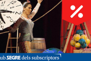 Clara Dalmau, Jordi Hervàs i Laura Hervàs com a veu d'en Bernardo, són els intèrprets d'aquest espectacle d'actors i titelles.