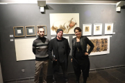 Jordi Bresolí, Gregorio Iglesias y Marta Fàbregas, ayer durante la inauguración en el Espai Cavallers.