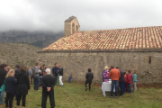 Imagen de archivo de una celebración en el exterior del templo, cerrado desde hace una década. 