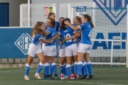 Jugadoras del AEM celebran el tercer gol que el equipo anotó ayer ante el Zaragoza.