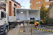 Módulo para el CAP de Sort  -  El departamento de Salud sigue instalando los módulos que darán más espacio en 19 Centros de Atención Primaria (CAP) de Lleida y ayer fue el turno del de Sort. Ya se están habilitando en los de Oliana, La Seu y  ...