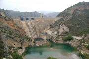 La presa de Santa Ana, en el tramo bajo del Noguera Ribagorçana.