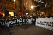 La concentración política ayer en la plaza Paeria tampoco se olvidó del conflicto del Museu de Lleida.