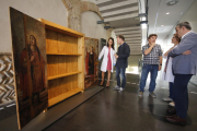 Presentación ayer en el Museu de Lleida de la restauración de dos tablas del XVII del Museu de Guissona, que eran puertas de un armario.