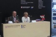 Sanjuan con José María Murià en el stand catalán de la feria.