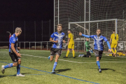 Los jugadores del Solsona, celebrando uno de los goles de ayer.