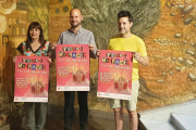 La concejala Dolors Vilanova, el diputado Jordi Verdú, y el director del festival, Pere Pàmpols.