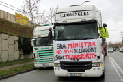 Dos camions durant l'anterior protesta de transportistes.